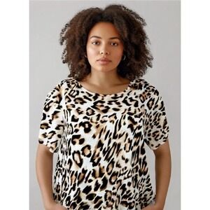 Chicos Animal Print Tee Womens Size Large Round Neck Cotton Short Sleeve EUC